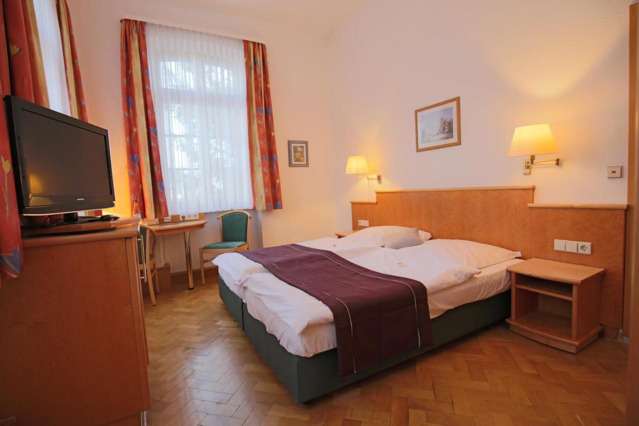 Hotel Restaurant Hambacher Winzer Neustadt an der Weinstraße Dış mekan fotoğraf