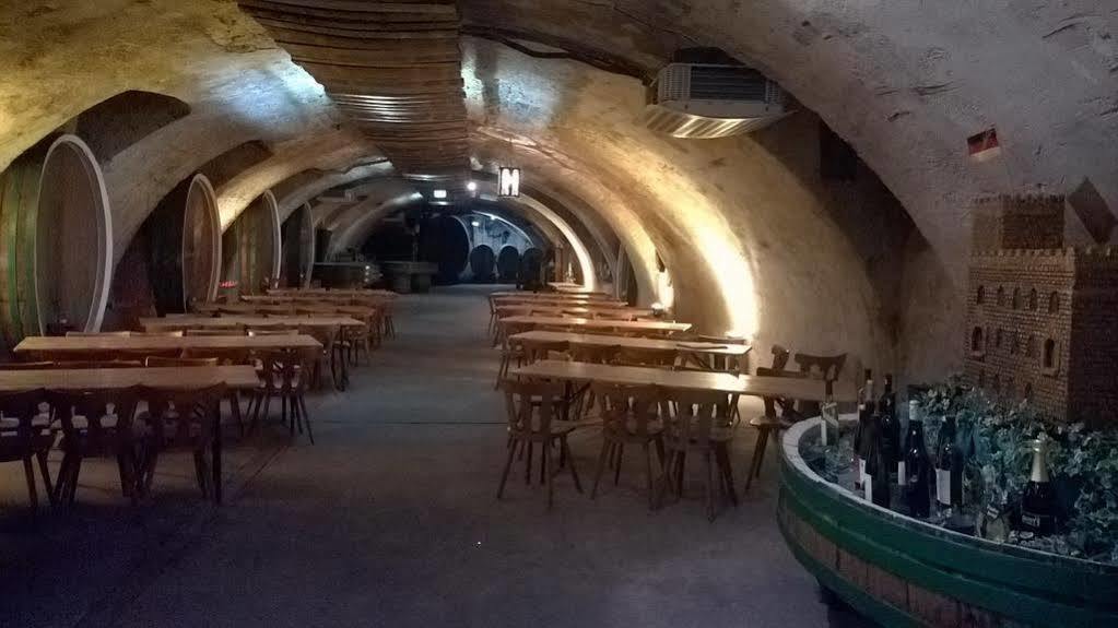 Hotel Restaurant Hambacher Winzer Neustadt an der Weinstraße Dış mekan fotoğraf